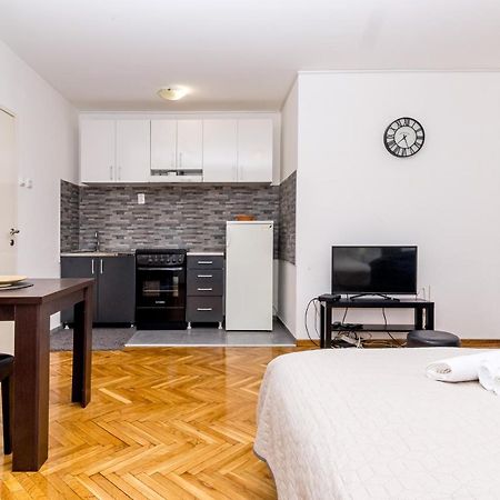 Apartman Pionir Belgrad Zewnętrze zdjęcie